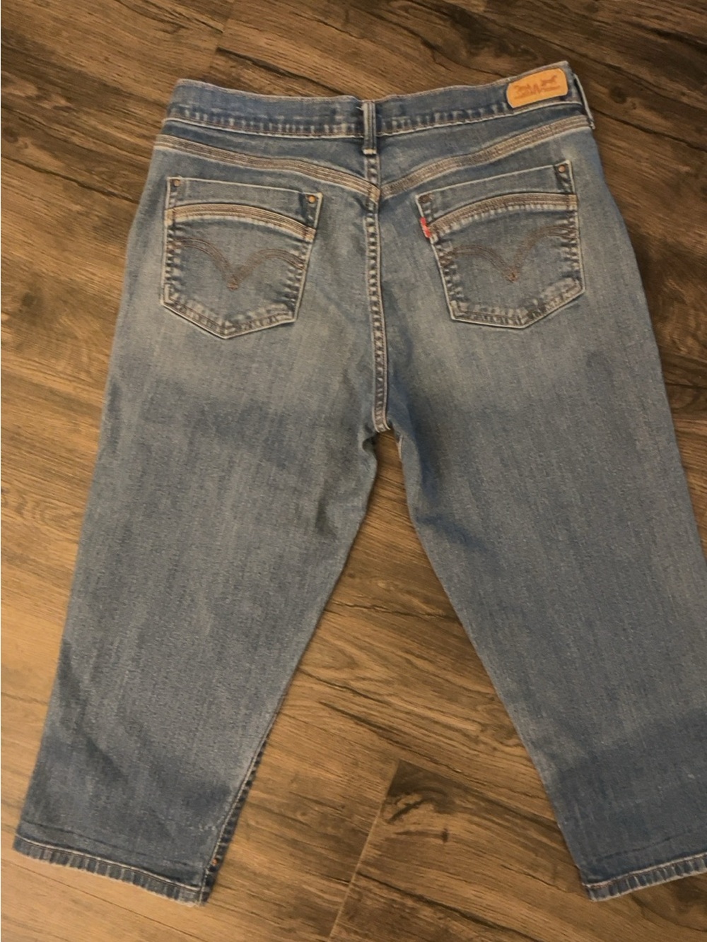 Levi's Womans Capris